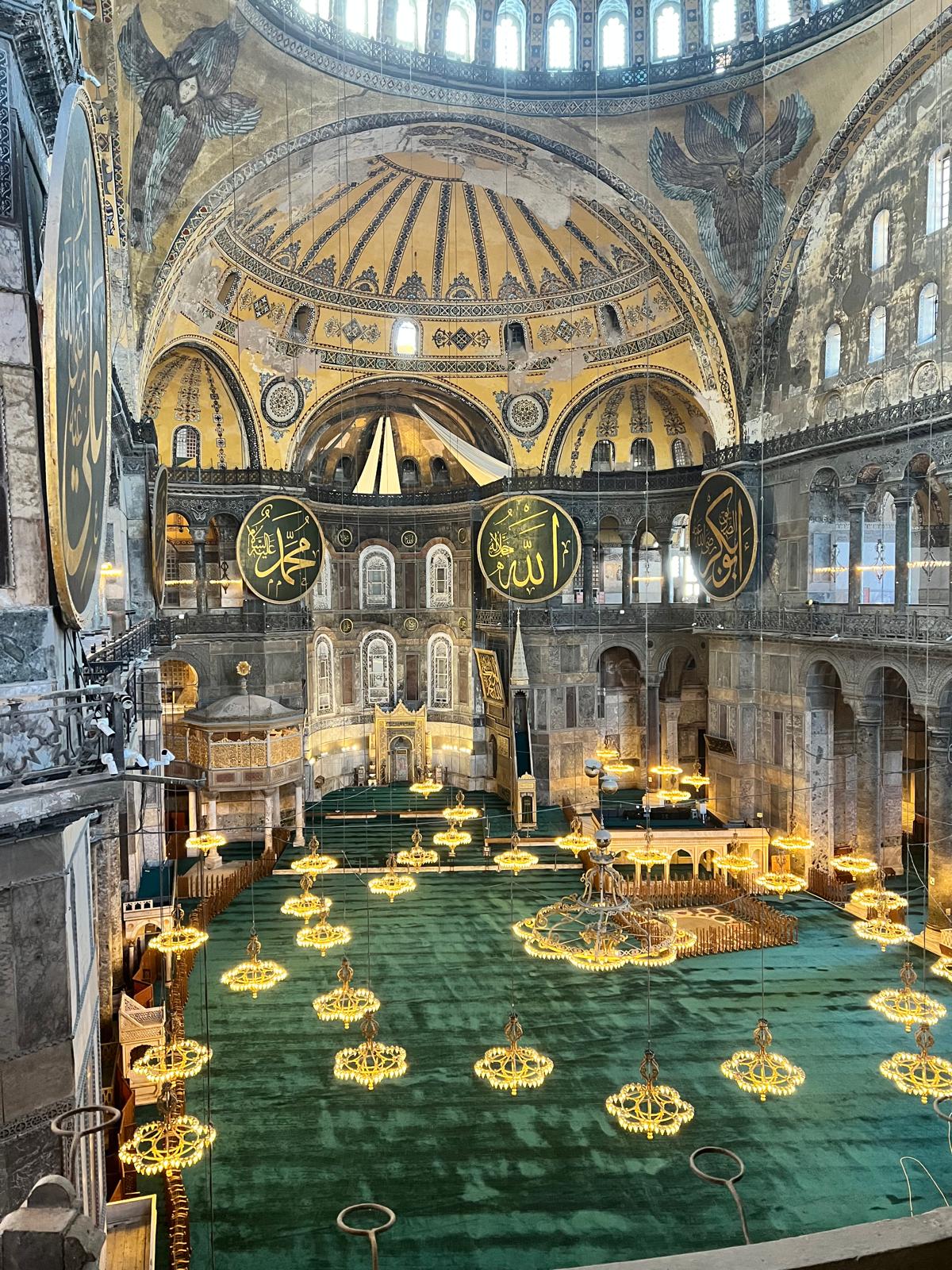 İstanbul Yarım Gün Rehberli Tur