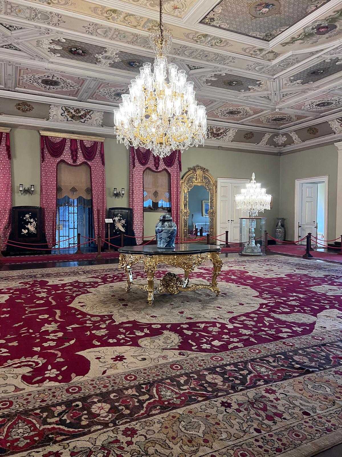 Günlük Tur V2 – Dolmabahçe Sarayı ve Boğaz Gezisi